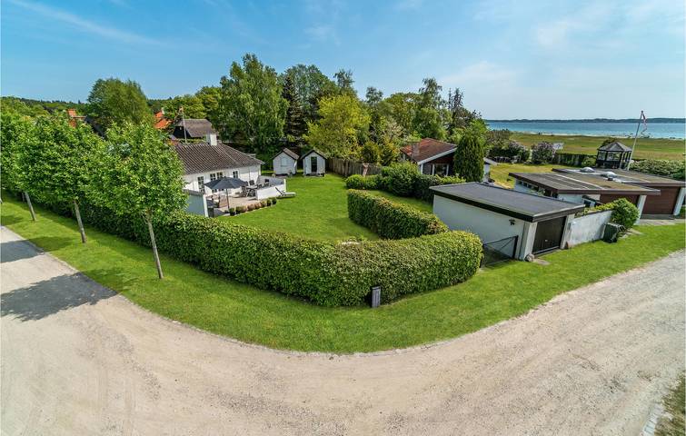Ferienhaus für 6 Personen, mit Terrasse in Lyngsbæk Strand