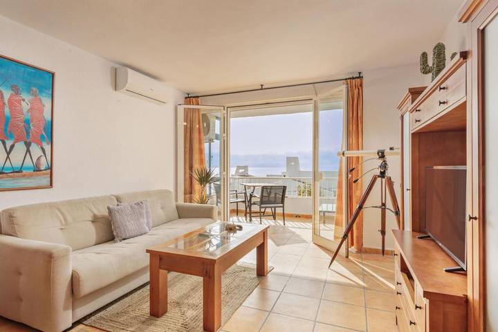 Apartament wakacyjny dla 2 osób, z widok i balkon oraz ogród i basen - 1