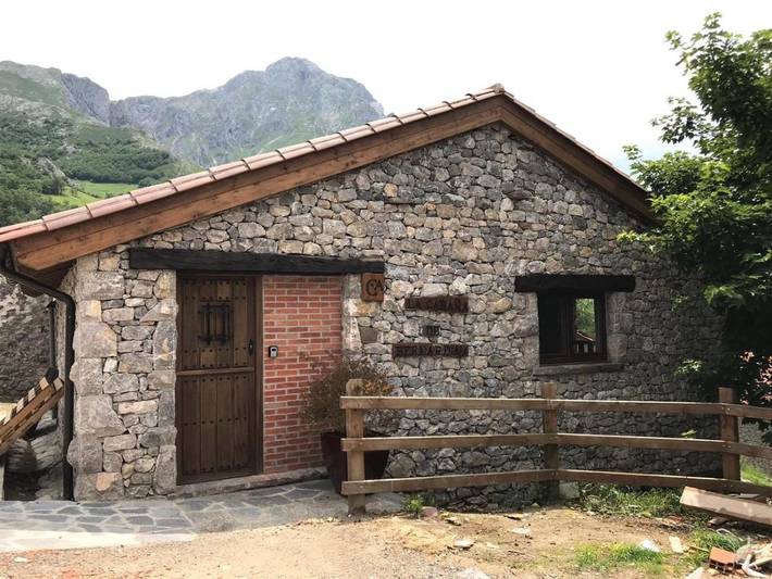 Casa rural para 3 personas, con Balcón además de Terraza y Vistas en Cabrales