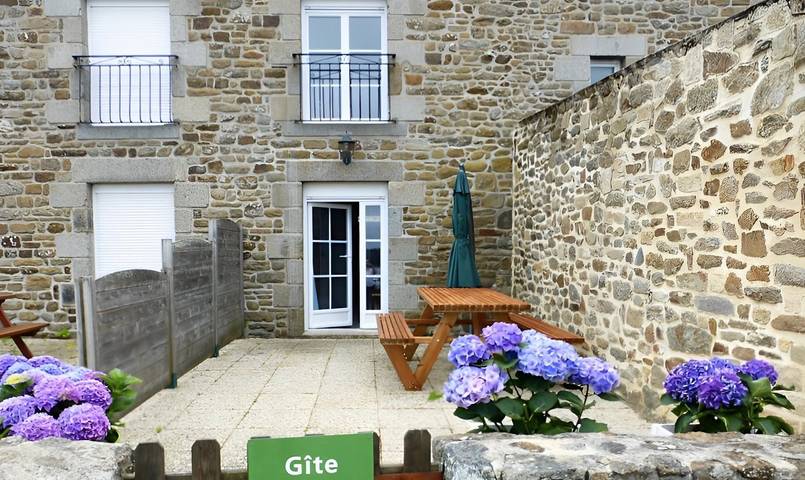 Gîte pour 4 personnes, avec terrasse à Pleudihen-sur-Rance - 2