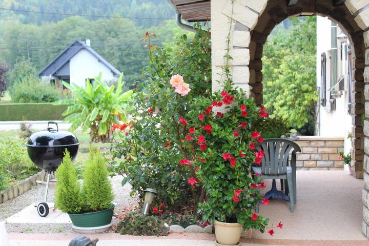Gîte pour 4 personnes, avec terrasse dans le Doubs