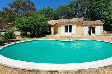 Gîte pour 8 personnes, avec jardin et jacuzzi à Saint-Paul-en-Forêt
