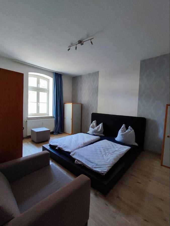 Ferienwohnung für 6 Personen, mit Terrasse und Garten in Schipkau