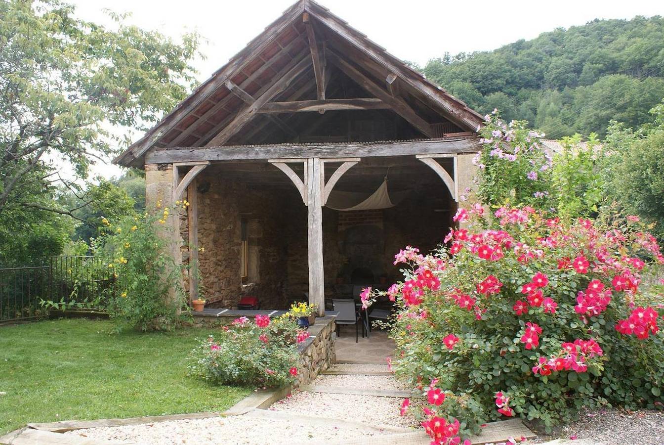 Gîte für 6 Personen mit Pool in Saint-Céré, Lot