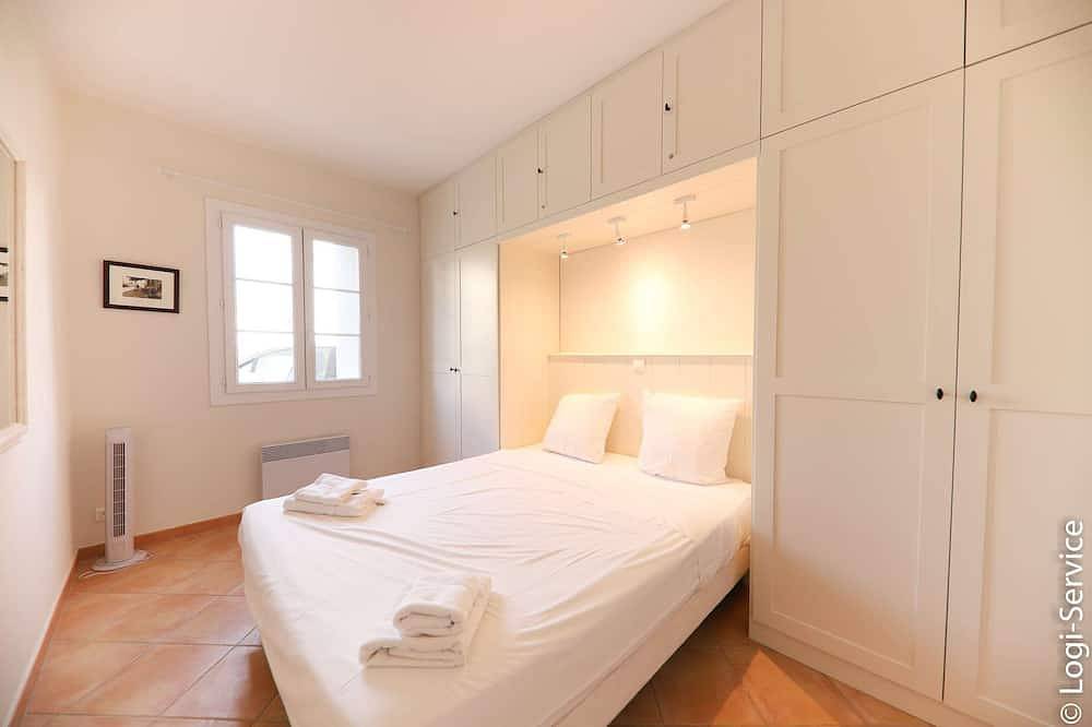 Appartement entier, Appartement 4 pièce sur plage, climatisation + Wifi in Port Grimaud, Grimaud