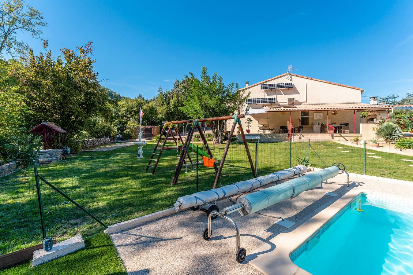 Gîte - casa de huéspedes l'Occitania 44 m² - habitación y anexo 55 m² in Saint-Ambroix, Cevenas