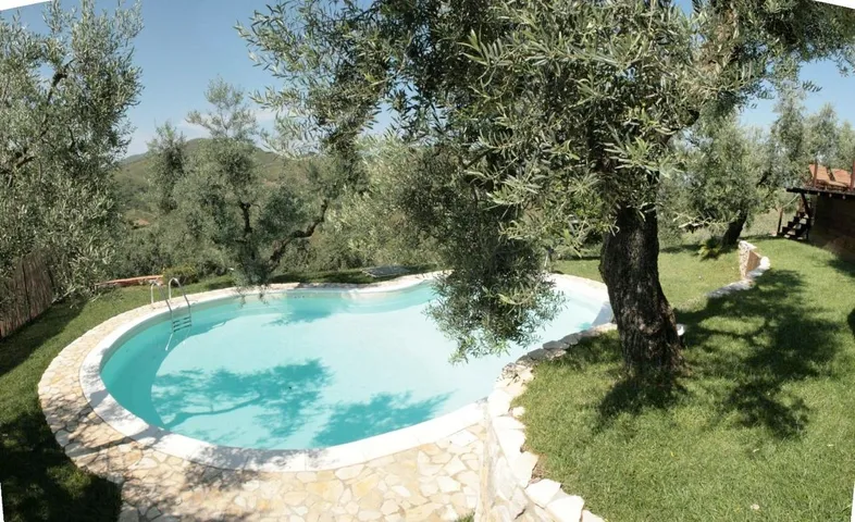 Bungalow für 3 Personen, mit Garten und Whirlpool sowie Sauna und Pool - 1