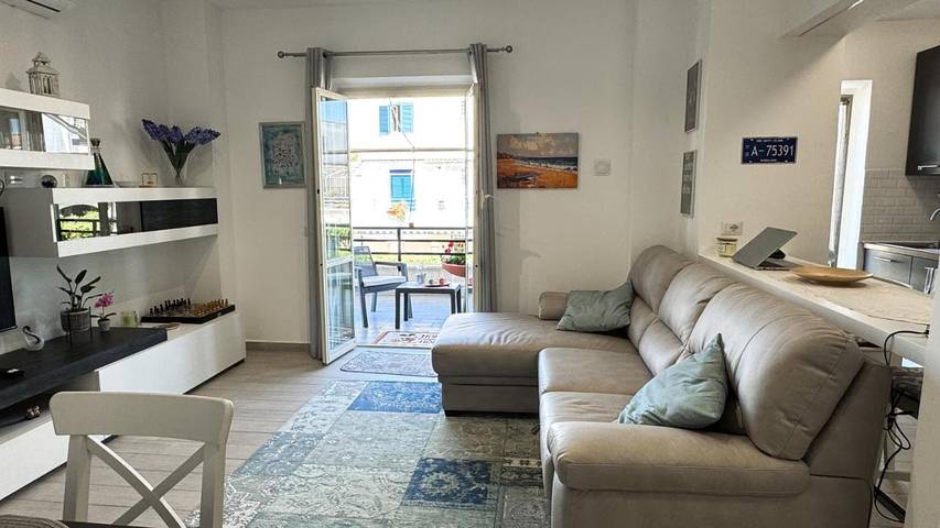Apartamento de vacaciones para 3 personas, con terraza y piscina además de piscina para niños y vistas - 1