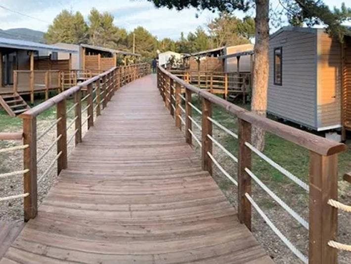 Camping für 4 Personen, mit Kinderpool in Vaucluse - 3
