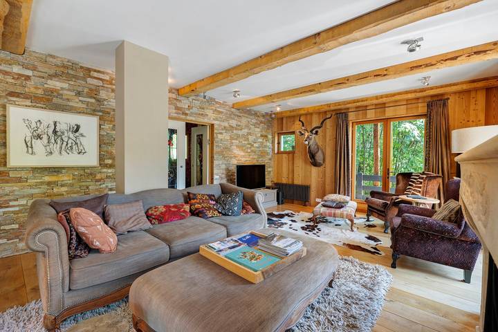 Chalet La Coste – Alpes franceses, vistas a la montaña, terraza privada y Wi-Fi in Colmars, Región de Castellane