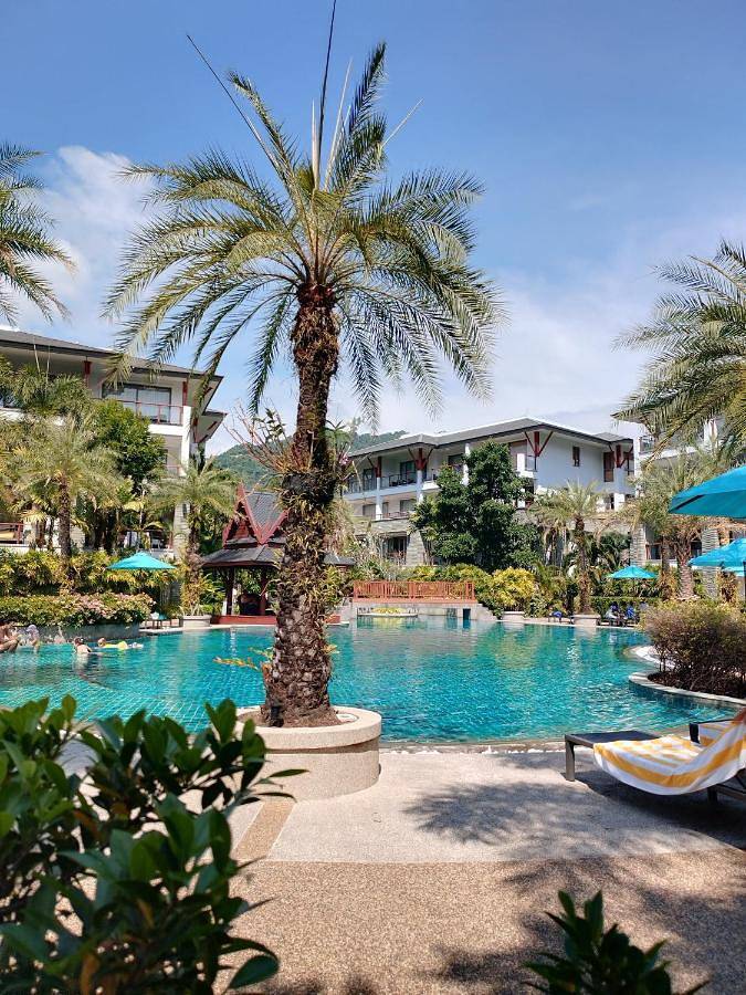 Gîte pour 6 personnes, avec piscine ainsi que vue et jardin dans Nai Thon Beach