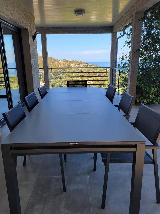 Villa pour 10 personnes, avec piscine ainsi que vue et jardin, animaux acceptés dans Cap Corse - 2