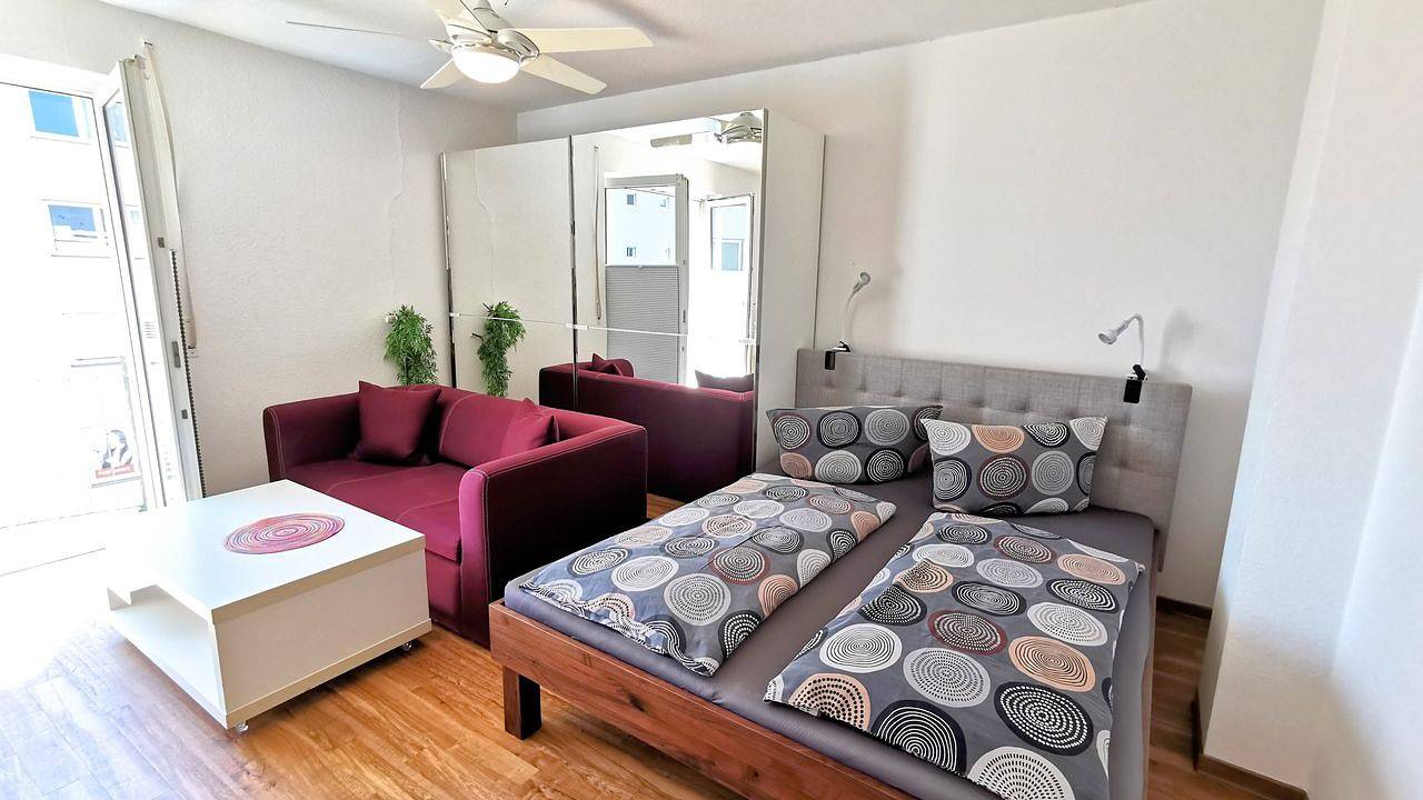 Ganze Ferienwohnung, Ferienwohnung für 2 Personen (48 m²) in Friedrichshafen in Friedrichshafen, Region Bodensee-Oberschwaben