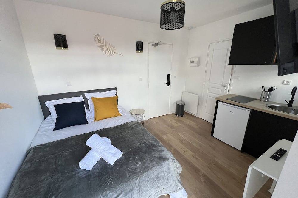 Appartement entier, Vue sur les Toits - 2p Centre-ville Liévin in Liévin, Région de Lens