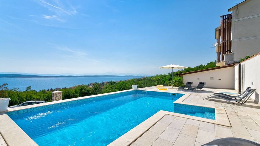 Ferienwohnung für 2 Personen, mit Garten und Pool in Crikvenica