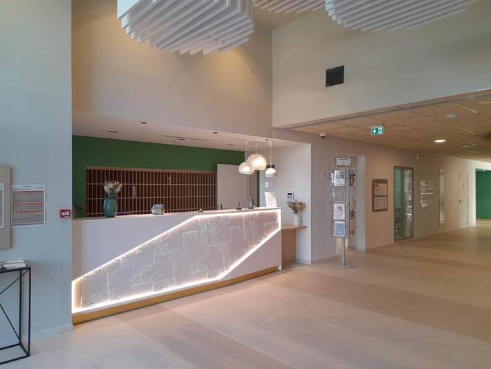 Appart’hôtel pour 2 personnes, avec Balcon et Terrasse ainsi que Jacuzzi et Jardin