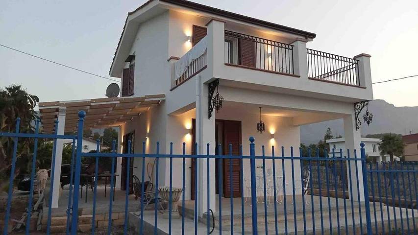 Ferienhaus für 6 Personen, mit Balkon und Garten sowie Ausblick - 1