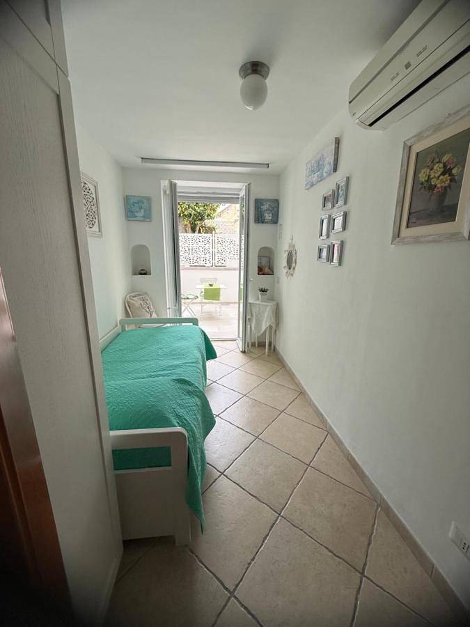 Chambre d’hôte pour 4 personnes, avec terrasse à Capri - 2