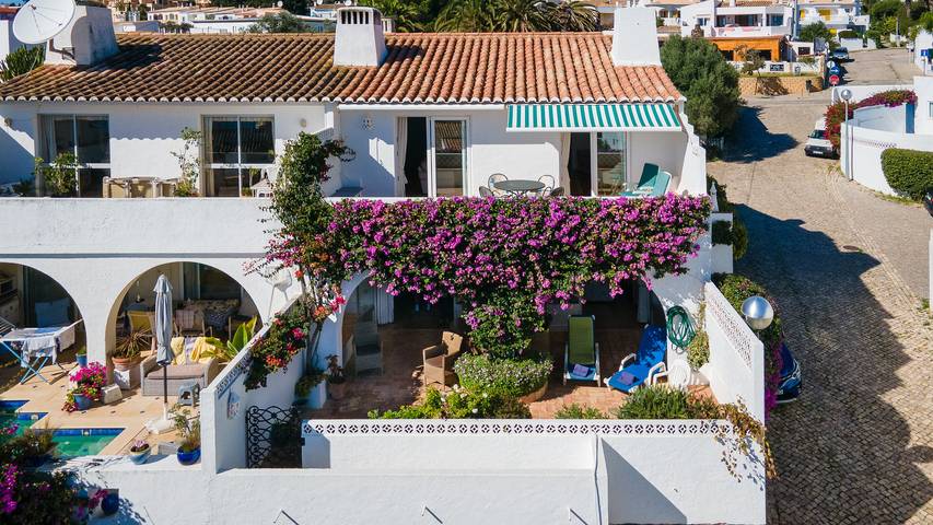Holiday rental for 5 people, with garden and ocean view in Praia da Luz