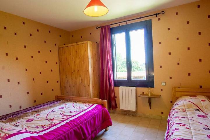 Gîte pour 5 personnes, avec jardin, animaux acceptés à Monplaisant - 4