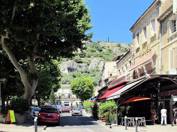 Location de vacances pour 8 personnes, avec piscine et jardin à Cavaillon - 2