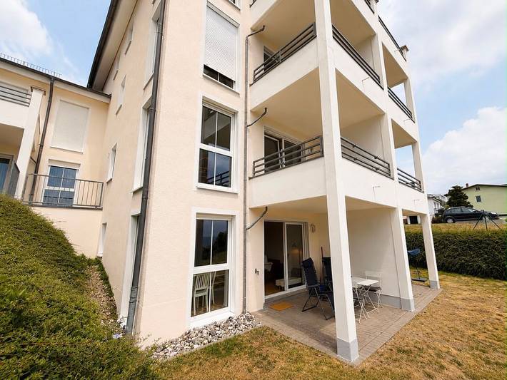 Ganze Wohnung, Meerblick-Appartement mit Süd-Terrasse für 2 Personen in Sassnitz, Nationalpark Jasmund