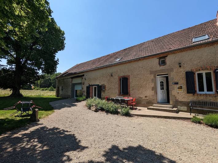 Gîte pour 6 personnes, avec Terrasse et Jardin dans Centre-Val de Loire
