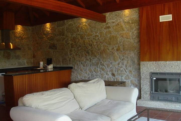 Gîte pour 2 personnes, avec jardin ainsi que terrasse et jacuzzi à Lamego - 3