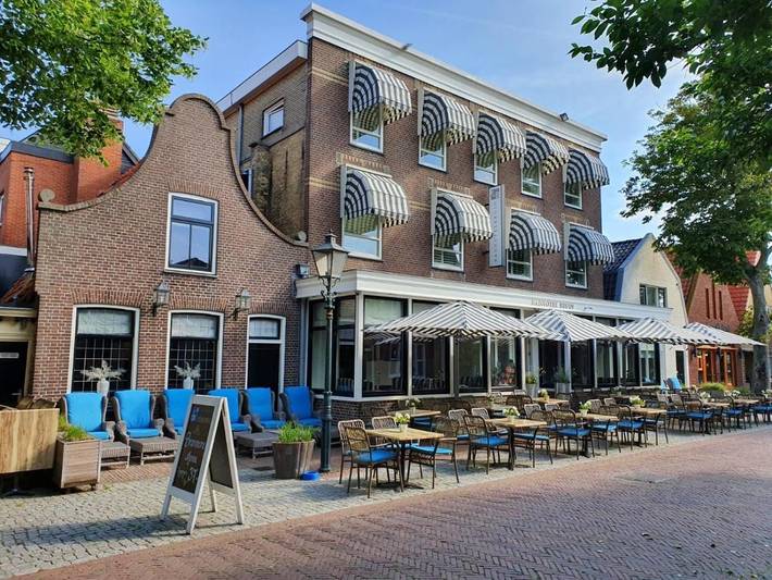 Hotel voor 4 personen, with Terras and Tuin as well as Sauna op Vlieland