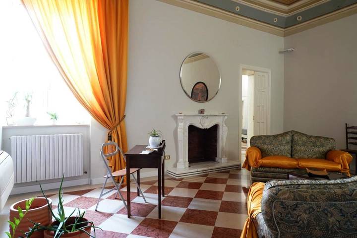 Gîte pour 5 personnes, avec jacuzzi et terrasse dans Apricena - 4