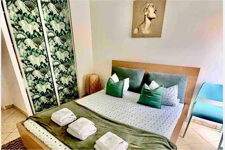 Gîte pour 4 personnes, avec balcon dans Gare Du Val D Europe