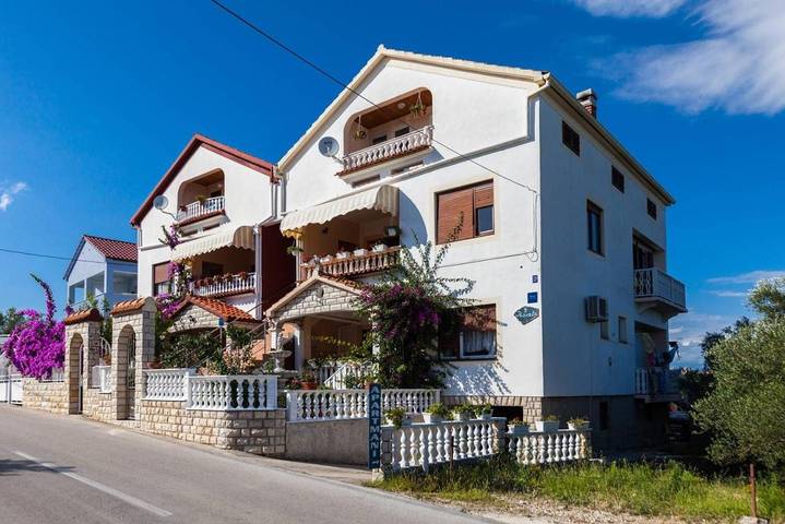 Villa pour 6 personnes, avec Balcon et Terrasse à Kali