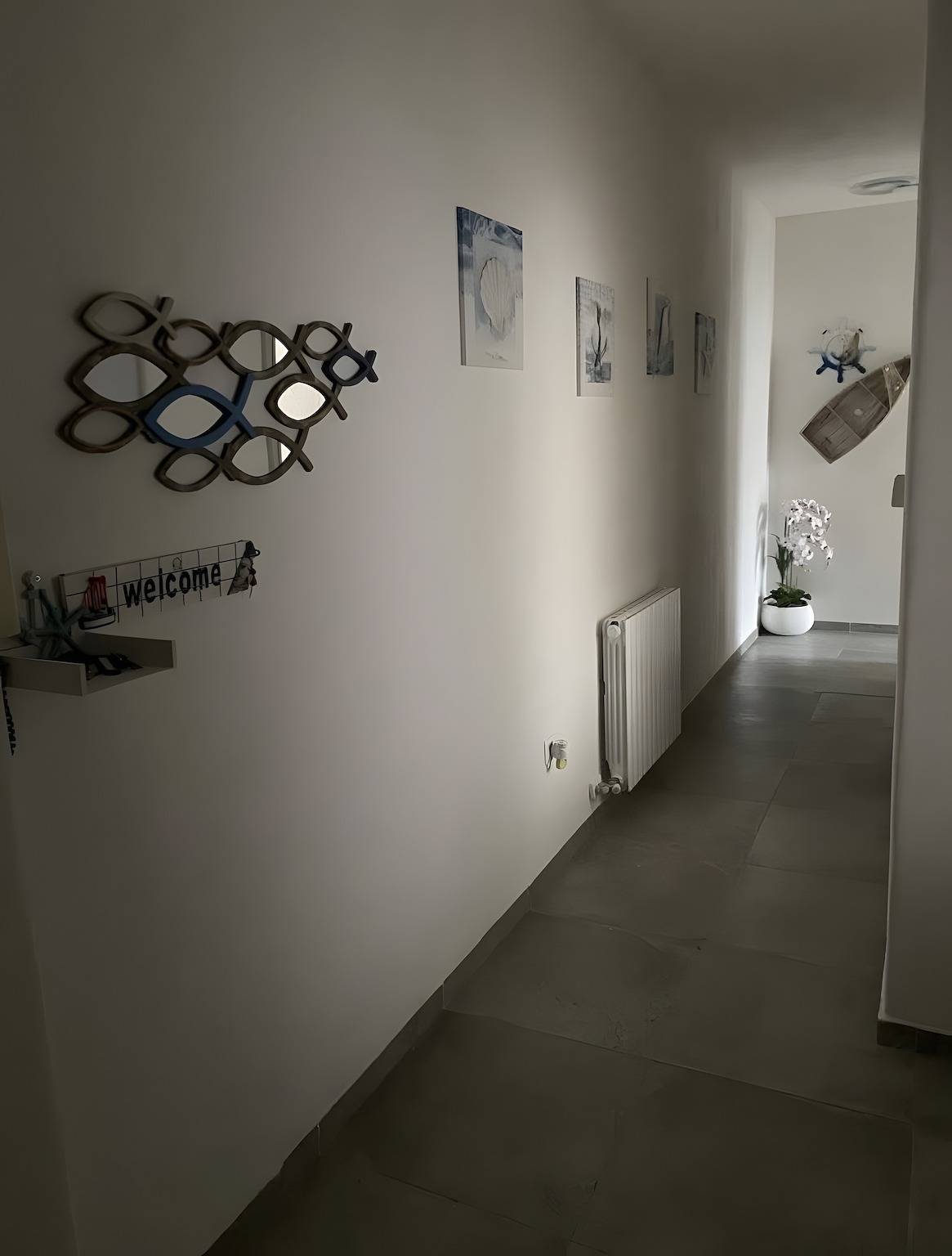Entire apartment, Apartment 'La Cà Delle Tre Rose' with Balcony, Wi-Fi and Air Conditioning in Valleggia, Quiliano