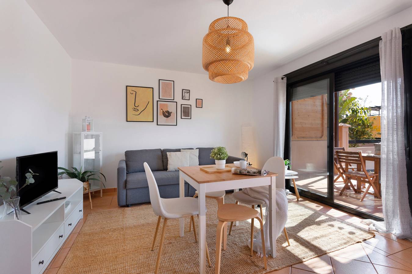 Vacation Home 'Sweet Home Majanicho' with Sea View, Shared Pool and Wi-Fi in La Oliva, Fuerteventura