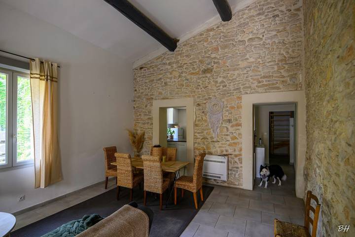 Authentic Cottage with Terrace and Private Garden in Languedoc in Bernis, Middelhavskysten (Frankrig)