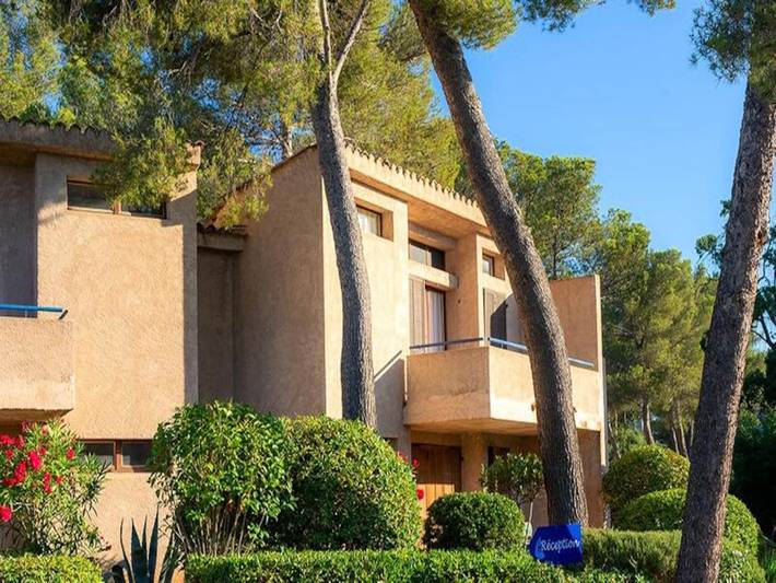 Gîte pour 5 personnes, avec piscine et sauna, adapté aux familles dans Boulouris - 3