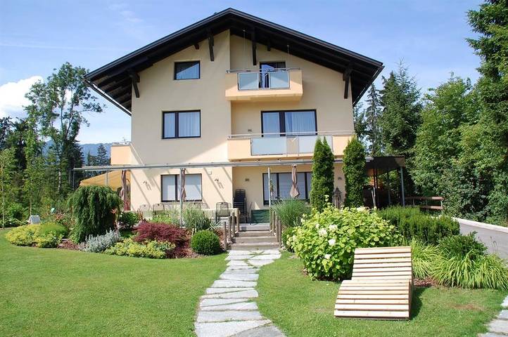Ferienwohnung für 4 Personen, mit Balkon und Terrasse sowie Garten und Pool am Faaker See - 2