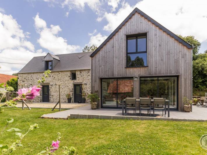 Gîte pour 11 personnes, avec jardin