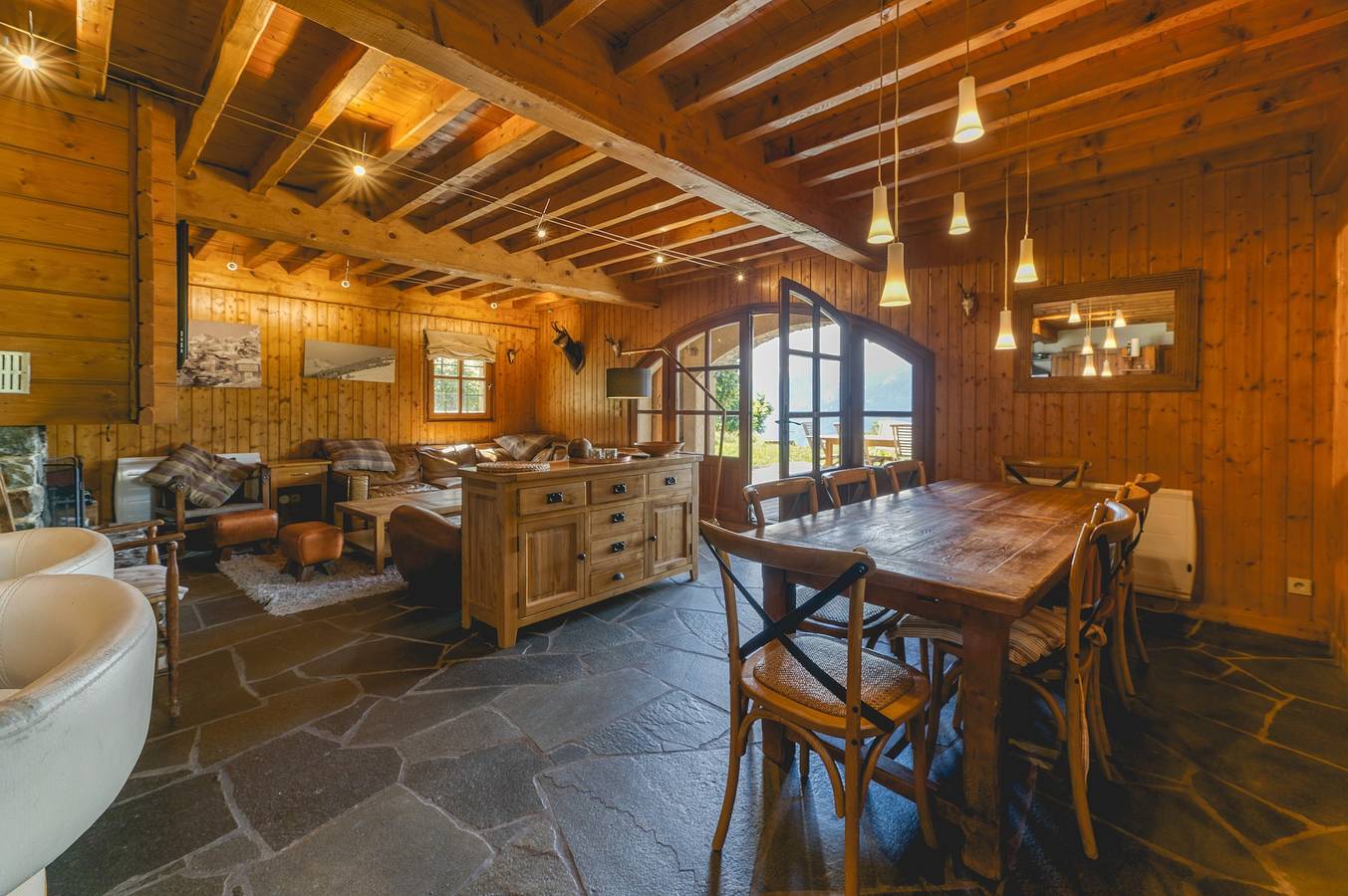 Chalet 'Gabbro- Moderne Tout Confort' with Mountain View, Private Terrace and Wi-Fi in Villard-Reculas, Écrins National Park