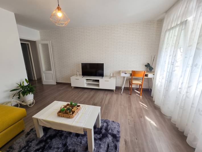 Apartamento entero, Apartamento espacioso con vistas al mar en O Grove, 110 m² in Praia de Rons (O Grove), O Grove