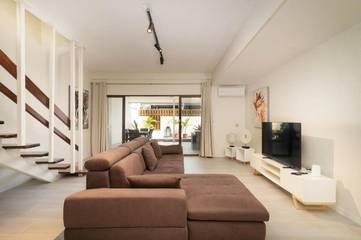 Gîte pour 6 personnes, avec terrasse et vue, animaux acceptés dans Pirae