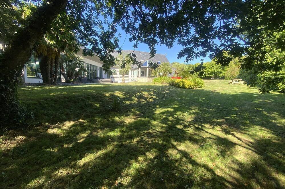 Villa 350m2 Piscine Intérieure Chauffée, Spa, Fitness, 10min mer in Saint-Renan, Región de Brest
