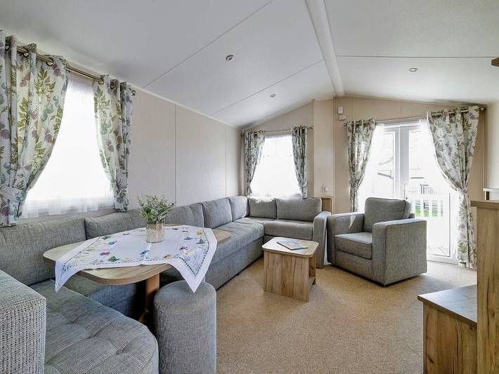 Glamping for 6 people, with Terrace and Pool on the Isle of Wight
