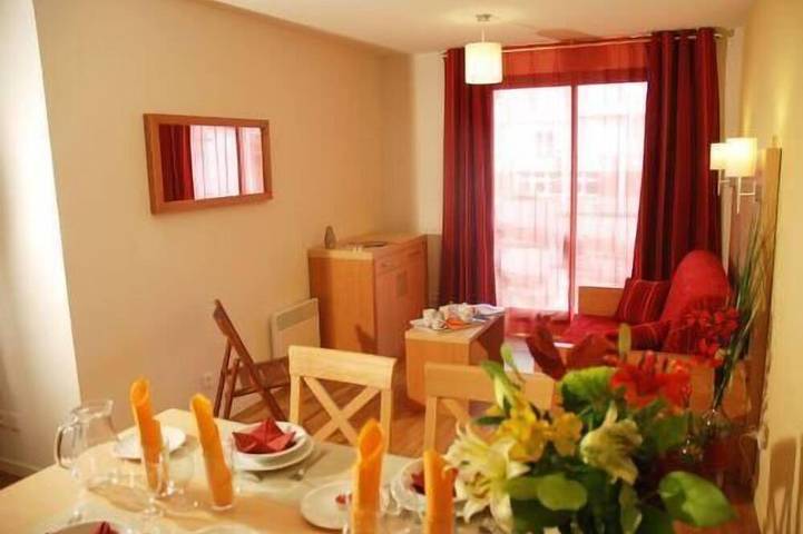 Location de vacances pour 8 personnes, avec sauna et piscine à Mers-les-Bains