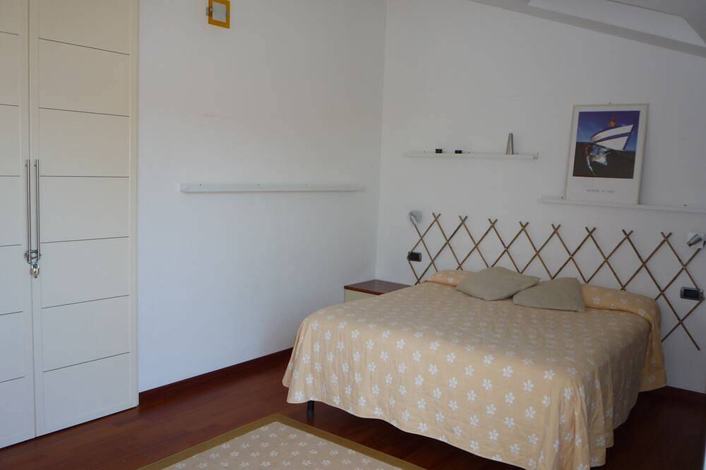 Ganze Wohnung, Apartment im Zentrum der Stadt, 70 Meter vom Strand entfernt in Silvi, Adriaküste Abruzzen