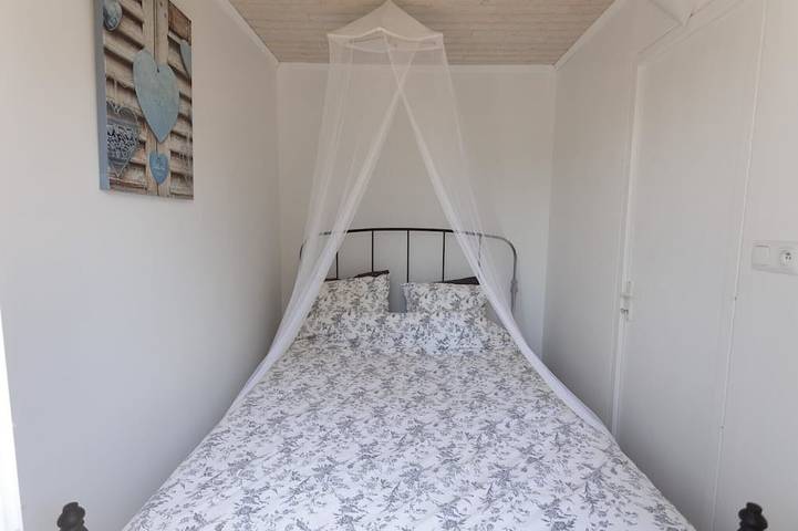 Location de vacances pour 8 personnes, avec balcon ainsi que piscine et jardin, animaux acceptés à Castelnau-d'Aude - 4