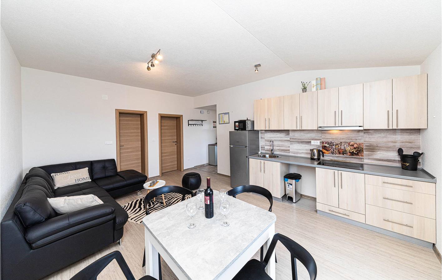 Ganze Ferienwohnung, Ferienwohnung für 4 Personen mit Garten in Kastel Luksic, Kaštela