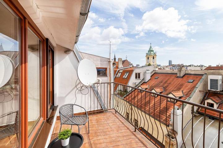 Ferienwohnung für 6 Personen, mit Terrasse und Ausblick in Bratislava