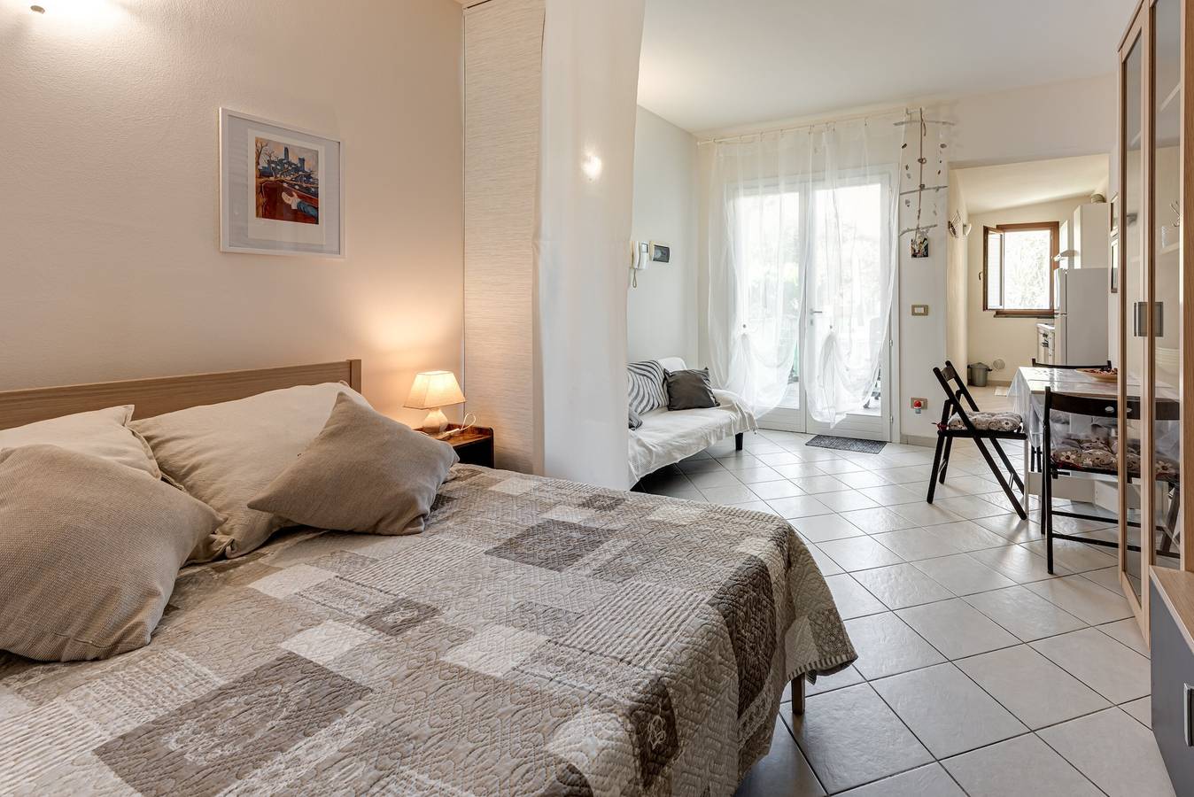Geheel appartement, Appartement 'Un Angolo Nel Verde A Empoli' met gedeeld terras, Wi-Fi en airconditioning in Empoli, Provincie Florence