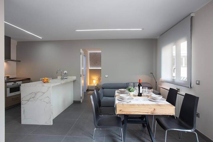 Gîte pour 3 personnes, avec Balcon et Terrasse à Ripoll - 2